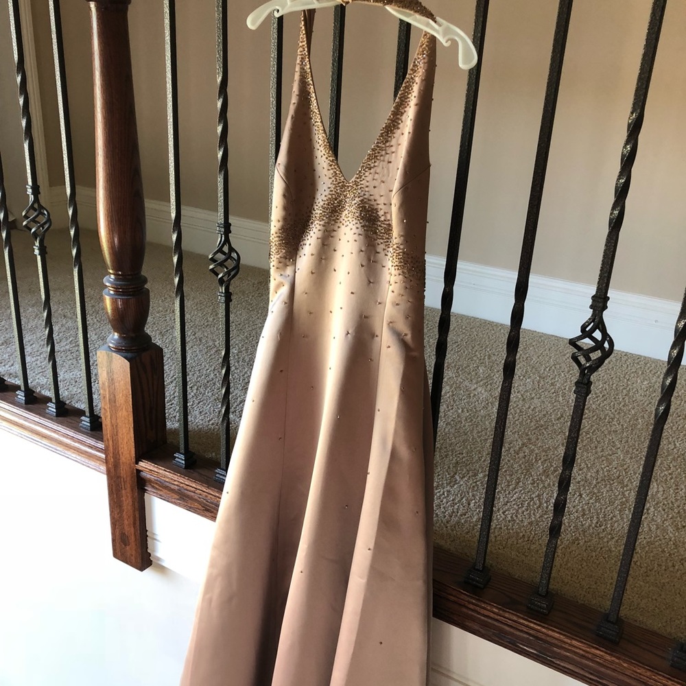 De Laru gold evening/prom dress size 7/8